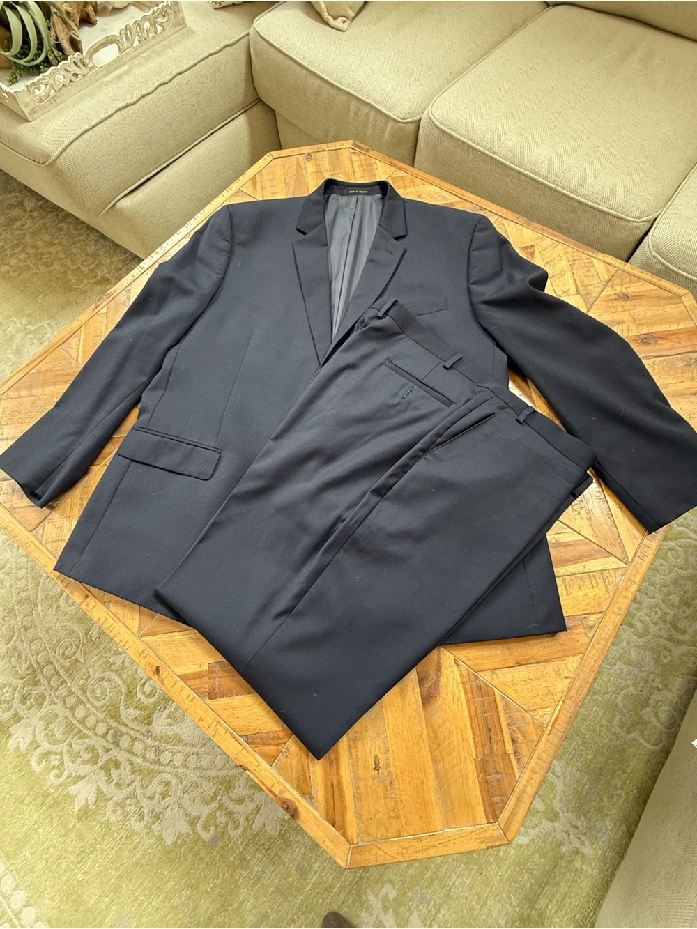 Michael Kors Men's Navy Two-Piece Suit - Classic Notch Lapel 50L - 44x34 pants